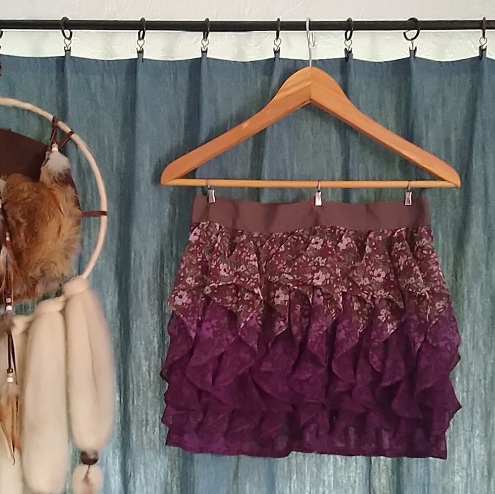 Ruffle Flower Fade Skirt